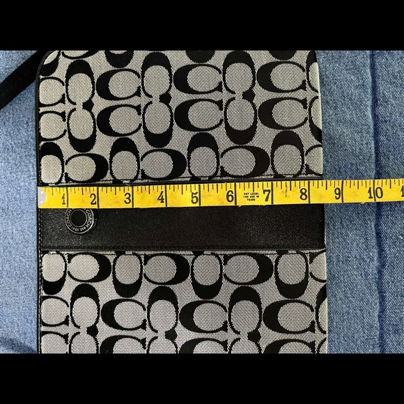 Coach tablet/mini laptop bag - Picture 5 of 5
